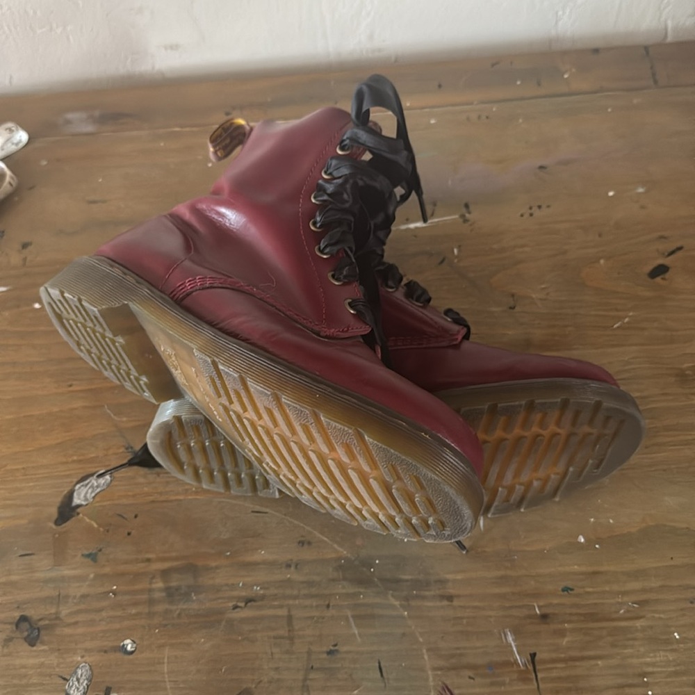 Dr. Martens Vintage Cherry Red Leather Boots with Black Silk Laces 10 - Picture 2 of 3